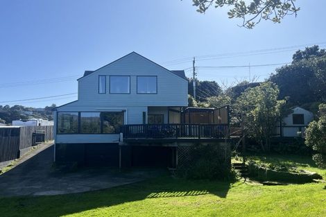 Photo of property in 14 John Street, Titahi Bay, Porirua, 5022