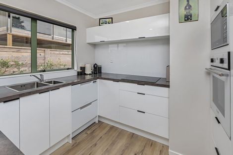 Photo of property in 130 Bream Bay Drive, Ruakaka, 0116