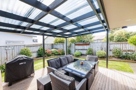 Photo of property in 15 Silkwood Place, Fitzherbert, Palmerston North, 4410