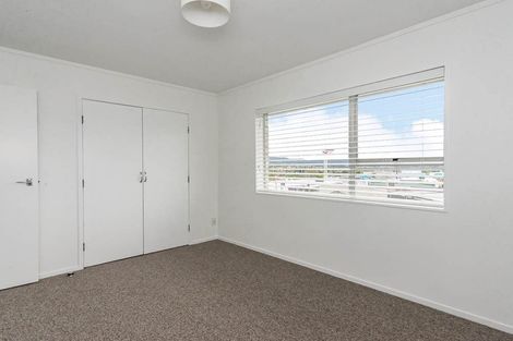 Photo of property in 1/81 West Coast Road, Glen Eden, Auckland, 0602