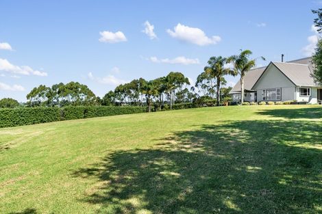 Photo of property in 221 Amreins Road, Taupaki, Henderson, 0782