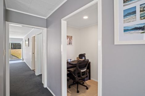 Photo of property in 38 John Downs Drive, Browns Bay, Auckland, 0630