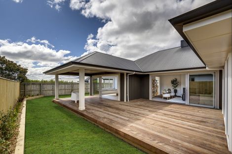 Photo of property in 12 Rich Rise, Havelock North, 4130