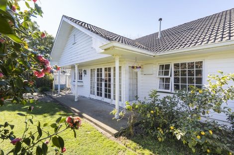 Photo of property in 54 Waterloo Crescent, Hokowhitu, Palmerston North, 4410