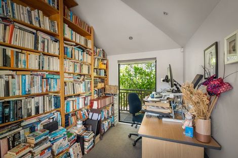 Photo of property in 2/63 Rawene Road, Birkenhead, Auckland, 0626