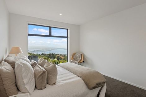 Photo of property in 2 Bluewater View, Mount Pleasant, Christchurch, 8081