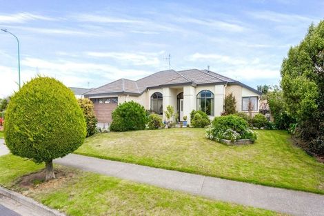 Photo of property in 166 Milne Drive, Paraparaumu, 5032