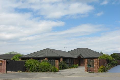 Photo of property in 14 Fieldmoor Place, Parklands, Christchurch, 8083