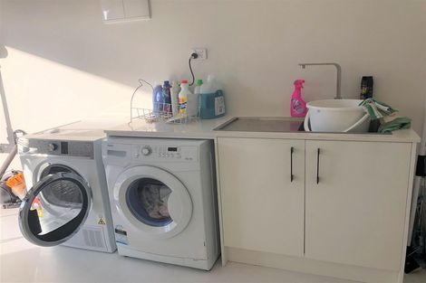 Photo of property in 52a Waipani Road, Te Atatu Peninsula, Auckland, 0610