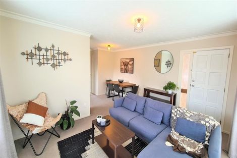 Photo of property in 1/39 Solomon Avenue, Redwood, Christchurch, 8051