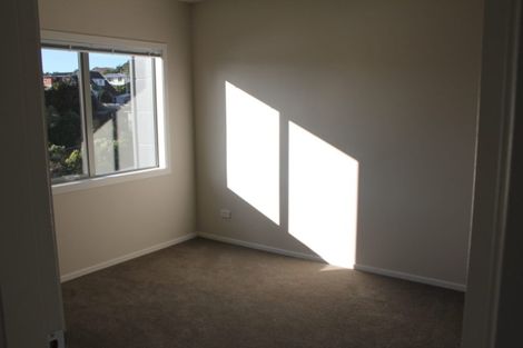 Photo of property in 6/61 Black Rock Road, Newlands, Wellington, 6037