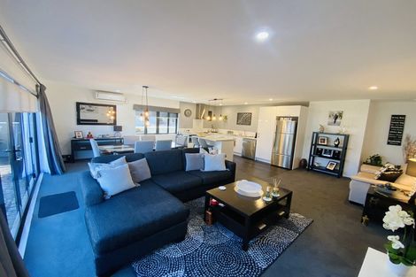 Photo of property in 31 Commodore Court, Gulf Harbour, Whangaparaoa, 0930