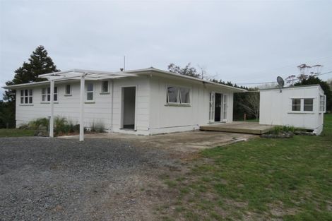 Photo of property in 431 Matakohe Road West, Matakohe, 0594