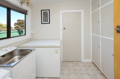 Photo of property in 2 Ward Place, Rangiora, 7400