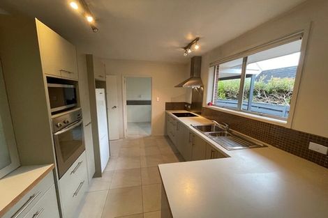 Photo of property in 2/15a Saltburn Road, Milford, Auckland, 0620