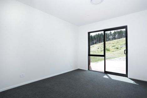 Photo of property in 13 Akitu Rise, Wanaka, 9305