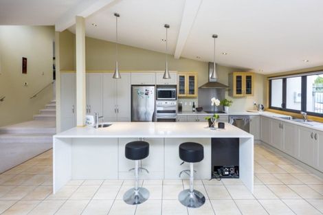 Photo of property in 22 Mount Marua Way, Timberlea, Upper Hutt, 5018