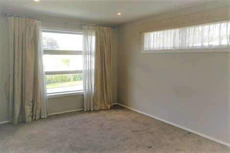 Photo of property in 27 Momona Road, Greenlane, Auckland, 1051