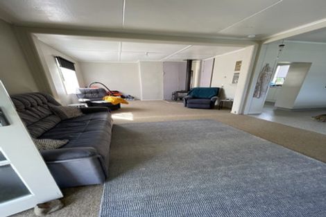 Photo of property in 5 Tawhiti Street, Hokio Beach, Levin, 5571