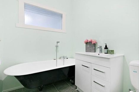 Photo of property in 12 Rata Street, New Lynn, Auckland, 0600