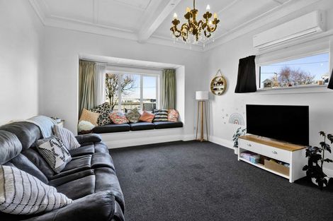 Photo of property in 37 Dixon Avenue, Hawera, 4610