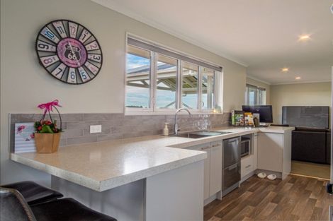 Photo of property in 122e Powdrell Road, Thornton, Whakatane, 3193