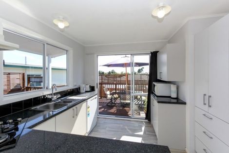 Photo of property in 18 Raniera Street, Glen Avon, New Plymouth, 4312