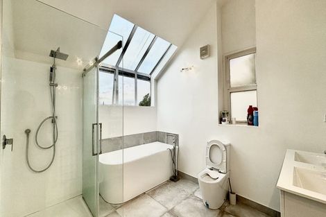 Photo of property in 9 Selkirk Way, Karori, Wellington, 6012