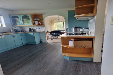 Photo of property in 25 Robin Lane, Browns Bay, Auckland, 0630