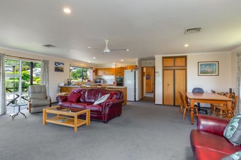 Photo of property in 12 Matai Place, Waikawa, Picton, 7220