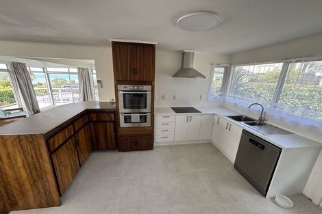 Photo of property in 7 Sykes Avenue, Hatfields Beach, Orewa, 0931