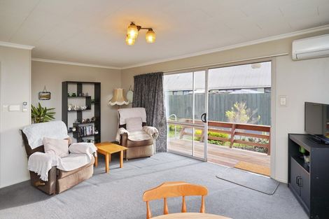 Photo of property in 27a Main North Road, Woodend, 7610