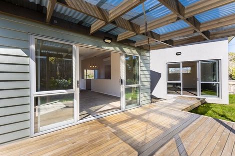 Photo of property in 24a Nathan Avenue, Paraparaumu Beach, Paraparaumu, 5032