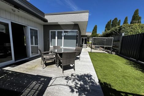 Photo of property in 2a Busby Hill, Havelock North, 4130