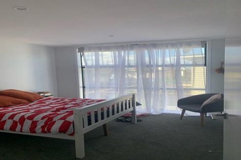 Photo of property in 14 Kaiwawao Lane, Hobsonville, Auckland, 0616