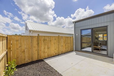 Photo of property in 14 Oopunga Road, Pukekohe, 2120