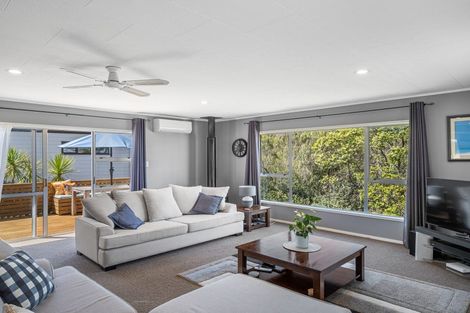 Photo of property in 38 John Downs Drive, Browns Bay, Auckland, 0630