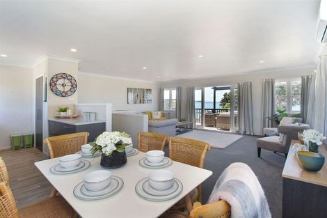 Photo of property in 11 Crispe Road, Clarks Beach, 2122