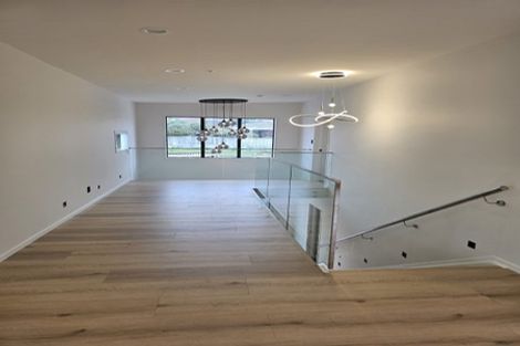 Photo of property in 2 Embling Place, Eastern Beach, Auckland, 2012