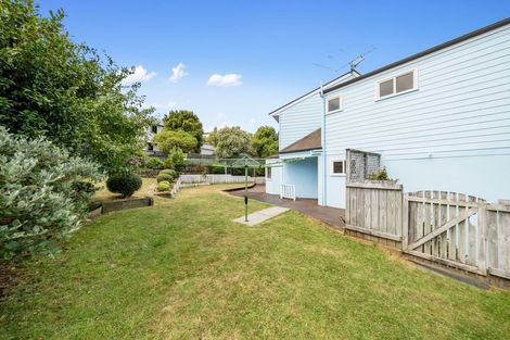 Photo of property in 24 Saunders Close, Whitby, Porirua, 5024