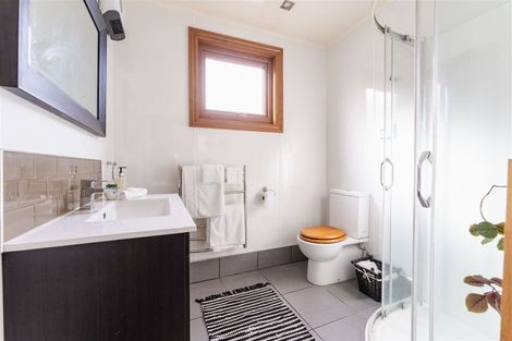 Photo of property in 73 Oxford Street, South Dunedin, Dunedin, 9012