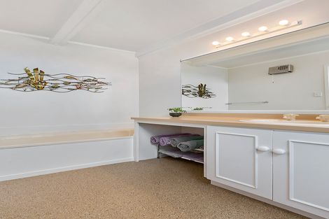 Photo of property in 19 Northview Crescent, Belleknowes, Dunedin, 9011