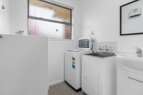 Photo of property in 43a Eglinton Street, Winton, 9720