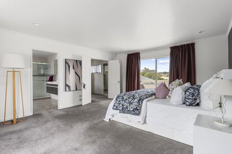 Photo of property in 9 Nathan Close, Somerville, Auckland, 2014