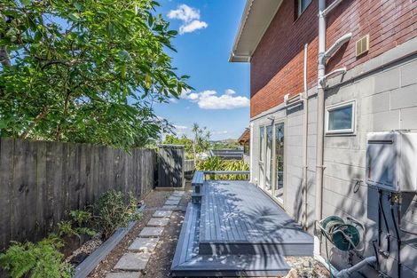 Photo of property in 4/11 Huapai Street, Onehunga, Auckland, 1061