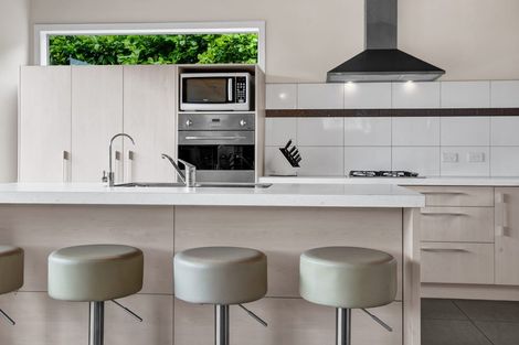 Photo of property in 14a Arawa Street, Welbourn, New Plymouth, 4312