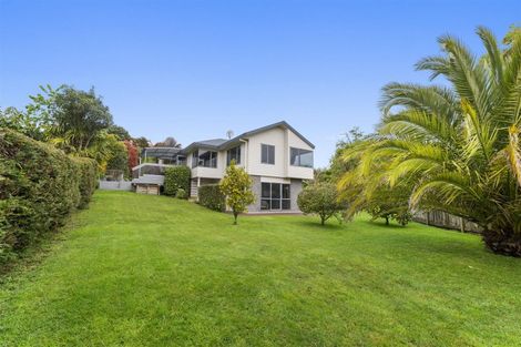 Photo of property in 24 Capricorn Place, Kawaha Point, Rotorua, 3010