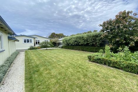 Photo of property in 8 Roach Street, Marewa, Napier, 4110