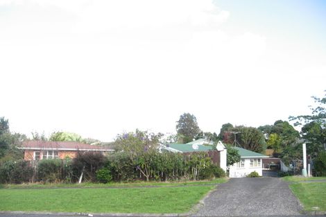 Photo of property in 57 Chatsworth Crescent, Pakuranga Heights, Auckland, 2010