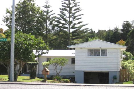 Photo of property in 89 Godley Road, Green Bay, Auckland, 0604